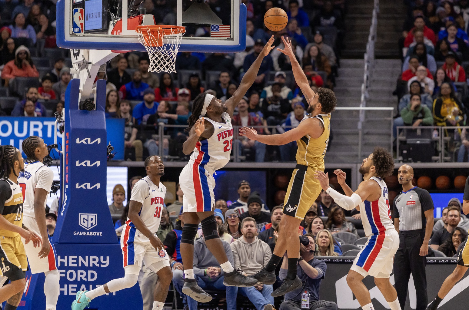 Isaiah Stewart’s Return Brings Balance As Pistons Eye Postseason - LWOS Basketball