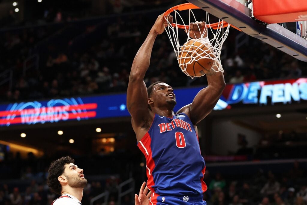  Detroit Pistons center Jalen Duren (0) dunks during the first half against the Washington Wizards at Capital One Arena.