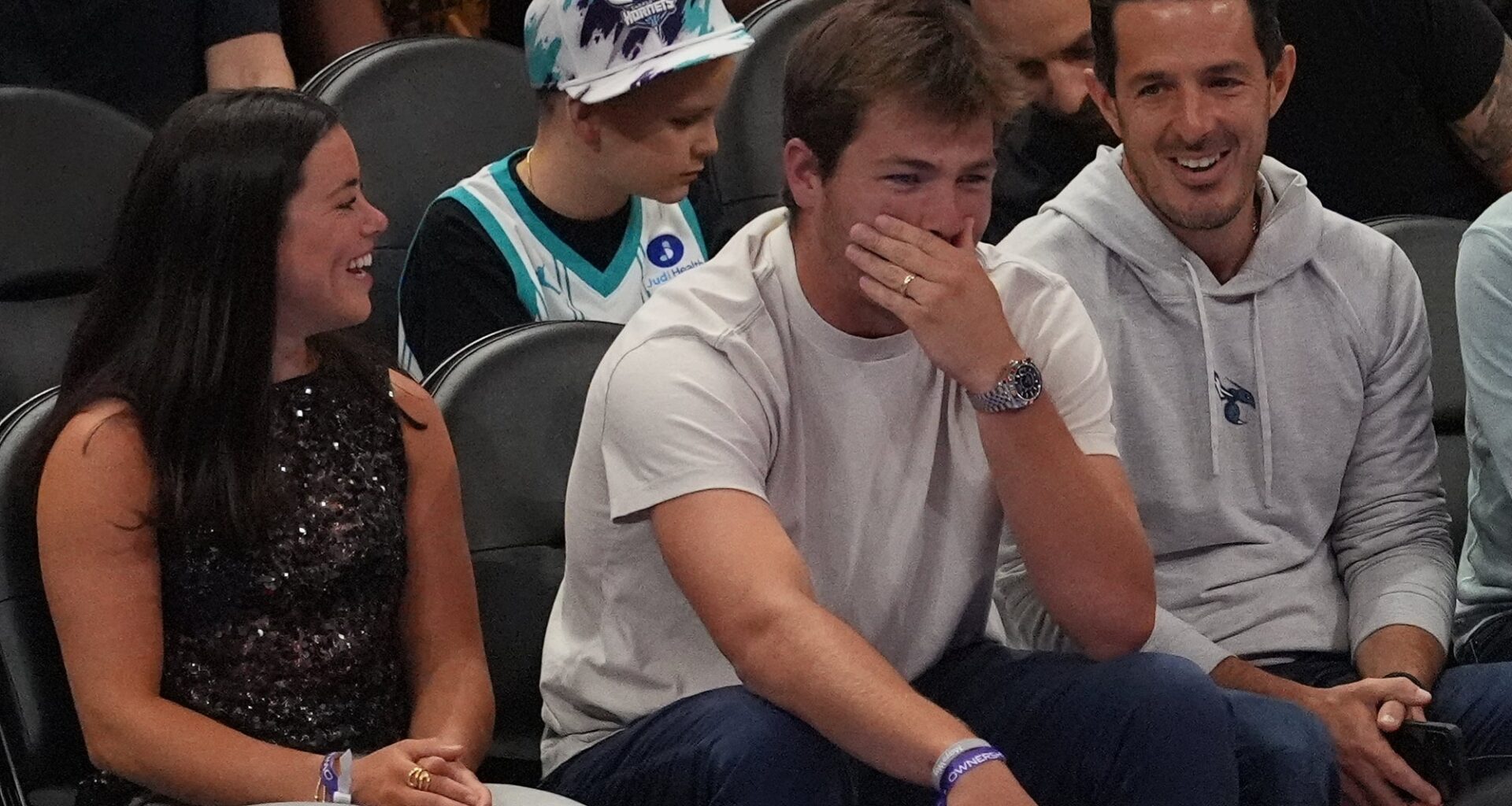 Drake Maye delights hometown fans - 98.5 The Sports Hub