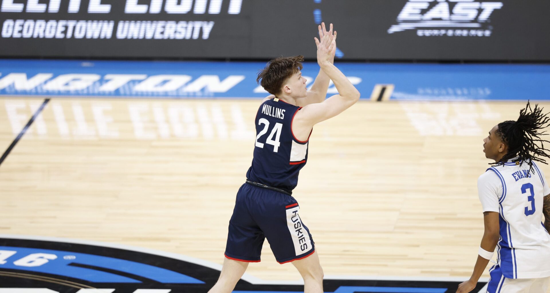 Top 5 Greatest | March Madness Buzzer Beaters