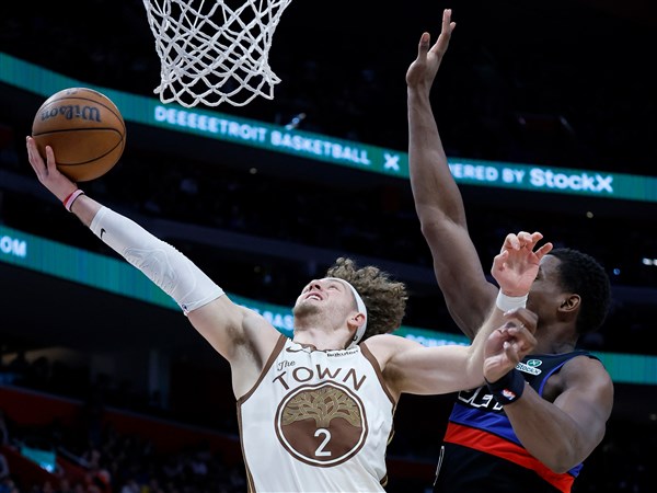 Jalen Duren scores 23 points as Pistons beat Golden State in a game missing star power