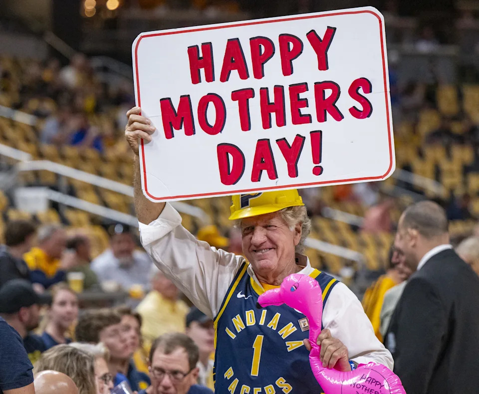 A fixture on the sidelines of Indiana Pacers games since the 80s, Matt Asen, â€œThe Pacer Guyâ€, prepares before the first half of an NBA basketball second round playoff game against the New York Knicks, Sunday, May 12, 2024, at Gainbridge Fieldhouse in Indianapolis. Indiana Pacers won, 121-89.
