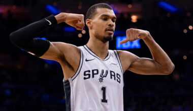 Victor Wembanyama scores 38, grabs 16 rebounds in Spurs' 121-106 win over Pistons