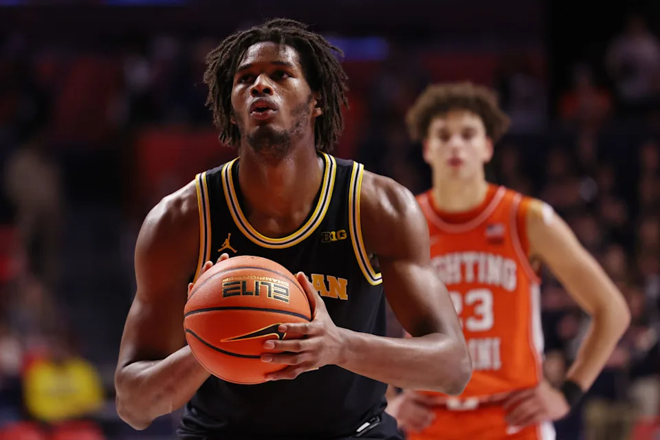 CHAMPAIGN, ILLINOIS - FEBRUARY 27: Morez Johnson Jr. #21 of the Michigan Wolverines shoots the ball during the second half against the Illinois Fighting Illini at State Farm Center on February 27, 2026 in Champaign, Illinois. (Photo by Geoff Stellfox/Getty Images)