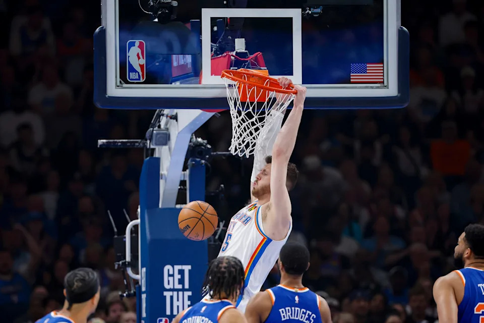 Mar 29, 2026; Oklahoma City, Oklahoma, USA; Oklahoma City Thunder center Isaiah Hartenstein (55) dunks against the New York Knicks during the first half at Paycom Center. Mandatory Credit: Alonzo Adams-Imagn Images