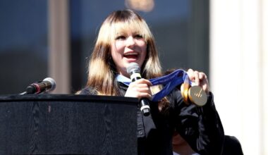 Steph Curry congratulates Alysa Liu on Olympic gold medals – NBC Bay Area