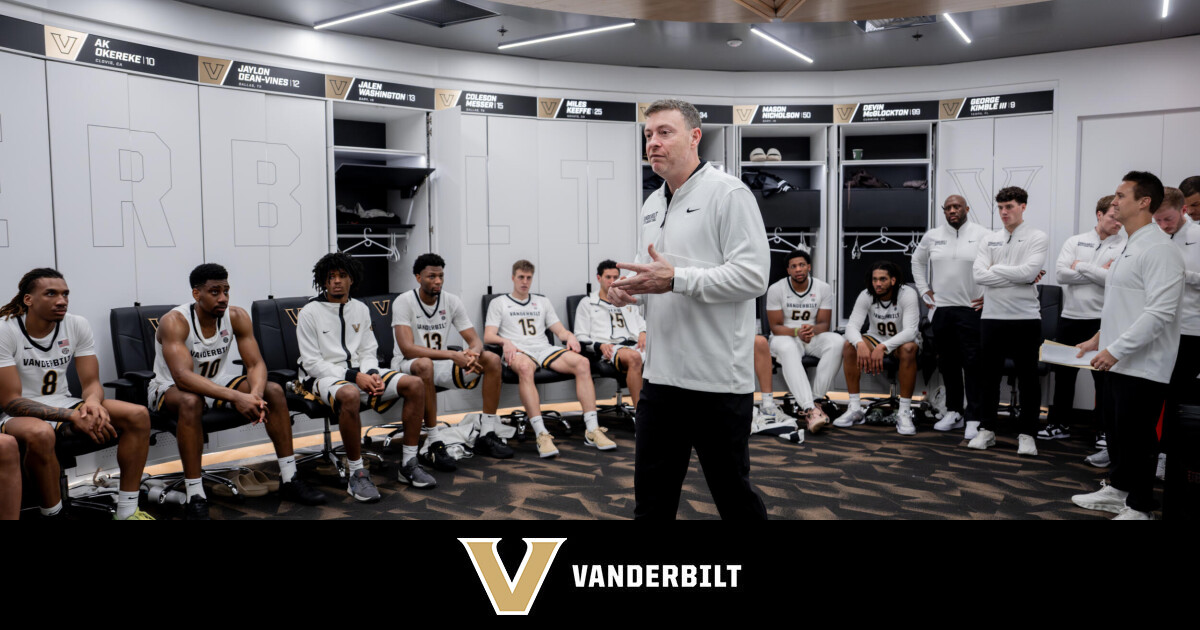 Men's Basketball | Mark Byington Extension Ensures New Era Is ‘Bilt’ to Last