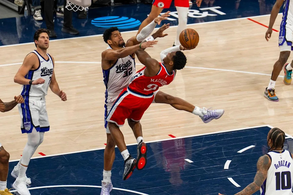 Los Angeles Clippers guard Bennedict Mathurin (9) finishes the and-one during an NBA basketball game against the Sacramento Kings, Saturday March 14th, 2026 in Los Angeles, California.