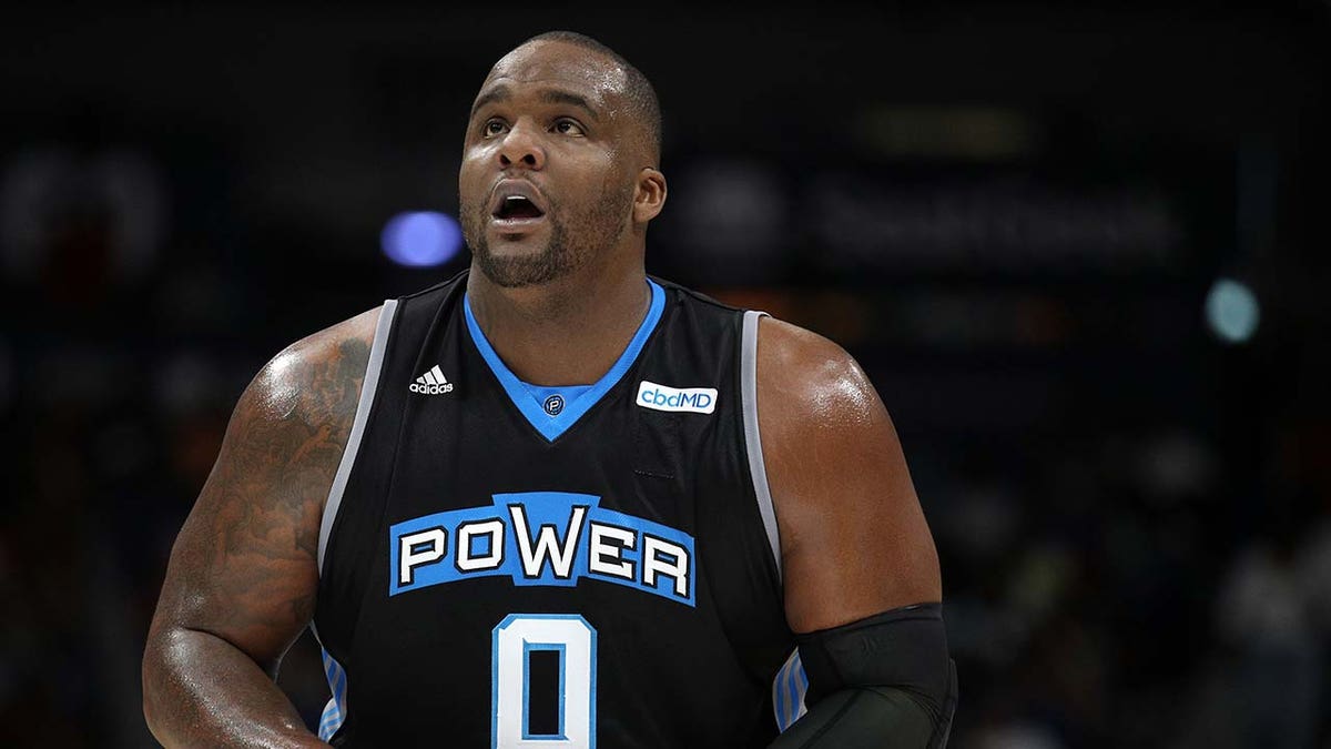 Glen Davis during a Big3 basketball game