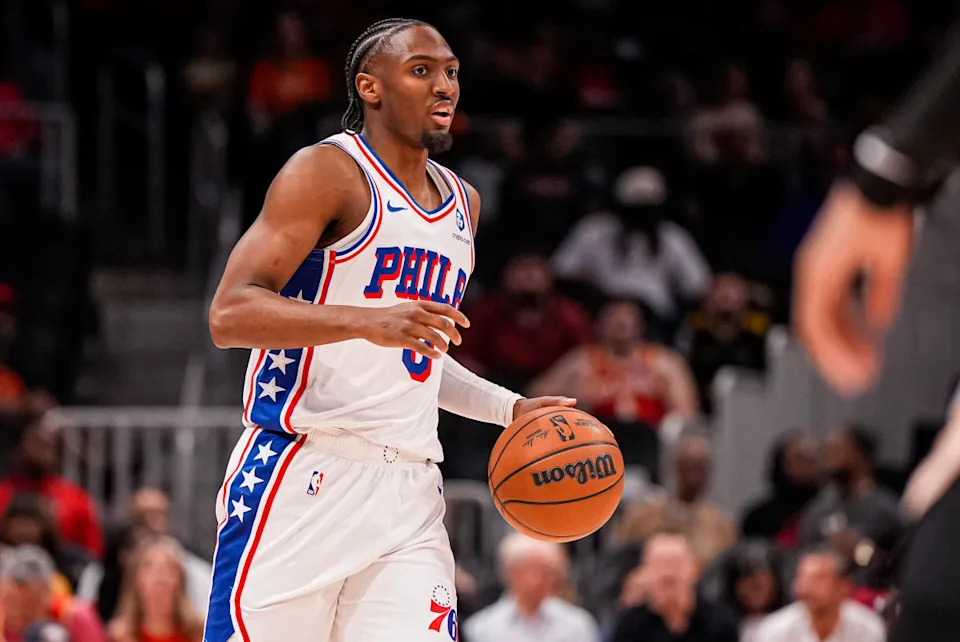 Philadelphia 76ers guard Tyrese Maxey (0)Dale Zanine-Imagn Images