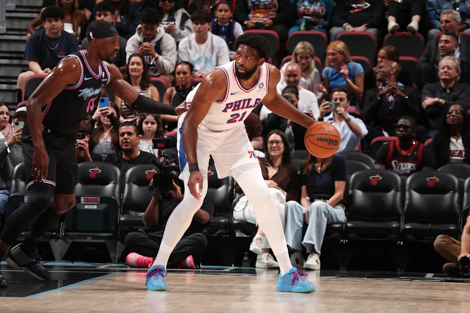 MIAMI, FL – MARCH 30: Joel Embiid #21 of the Philadelphia 76ers dribbles the ball during the game against the Miami Heat on March 30, 2026 at Kaseya Center in Miami, Florida. NOTE TO USER: User expressly acknowledges and agrees that, by downloading and or using this Photograph, user is consenting to the terms and conditions of the Getty Images License Agreement. Mandatory Copyright Notice: Copyright 2026 NBAE (Photo by Issac Baldizon/NBAE via Getty Images) | NBAE via Getty Images