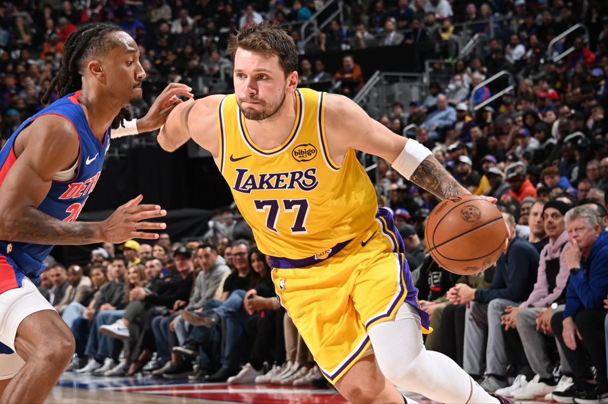 Lakers vs Pistons collide in Detriot in thrilling finish