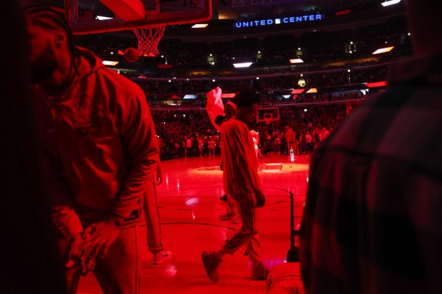 Chicago Bulls players warm up on the court before playing the Oklahoma City Thunder at the United Center March 3, 2026 in Chicago. (Armando L. Sanchez/Chicago Tribune)