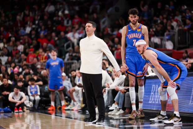 Oklahoma City Thunder head coach Mark Daigneault walks near the beach during the fourth quarter against the Chicago Bulls at the United Center March 3, 2026 in Chicago. (Armando L. Sanchez/Chicago Tribune)