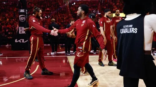 Dallas Mavericks v Cleveland Cavaliers