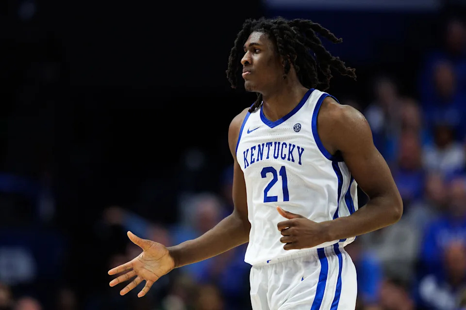 Jan 7, 2026; Lexington, Kentucky, USA; Kentucky Wildcats forward Jayden Quaintance (21) fives a teammate during the second half against the Missouri Tigers at Rupp Arena at Central Bank Center. Mandatory Credit: Jordan Prather-Imagn Images
