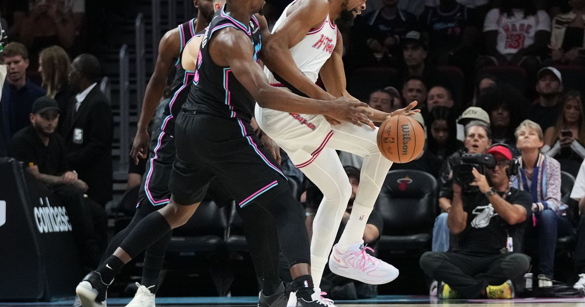 Adebayo scores 24, Larsson adds 20 and Heat hold off Rockets, 115-105 :: WRAL.com