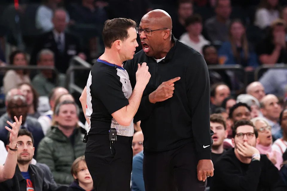 Mar 4, 2026; New York, New York, USA; New York Knicks head coach Mike Brown argues with referee Brian Forte (45) during the first half against the Oklahoma City Thunder at Madison Square Garden. Mandatory Credit: Vincent Carchietta-Imagn Images