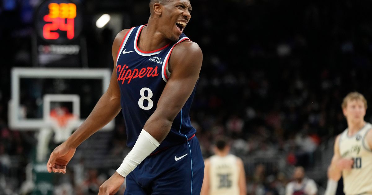 Mathurin scores 28 to pace Clippers past short-handed Bucks 127-113 :: WRAL.com