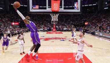 LeBron James hammers two age-defying dunks in vintage performance vs. Rockets