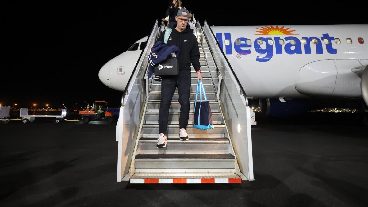 NCAA memo to membership warns against potential travel logjam with aircrafts for March Madness