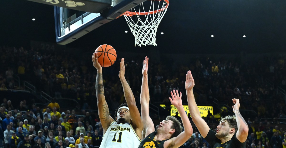How To Watch: No. 3 Michigan Basketball at Iowa Hawkeyes