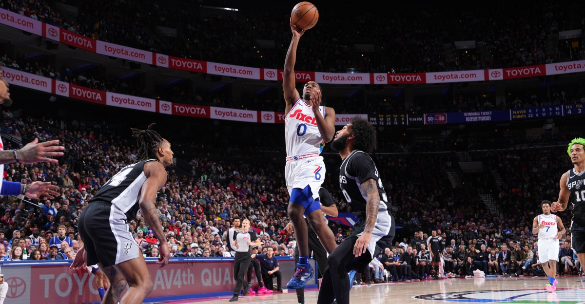 Sixers host San Antonio Spurs on beginning of back-to-back