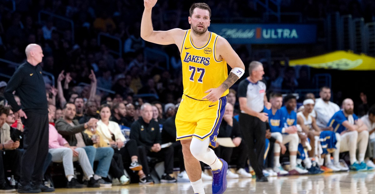 Can the Lakers avoid the play-in in the NBA playoffs this year?