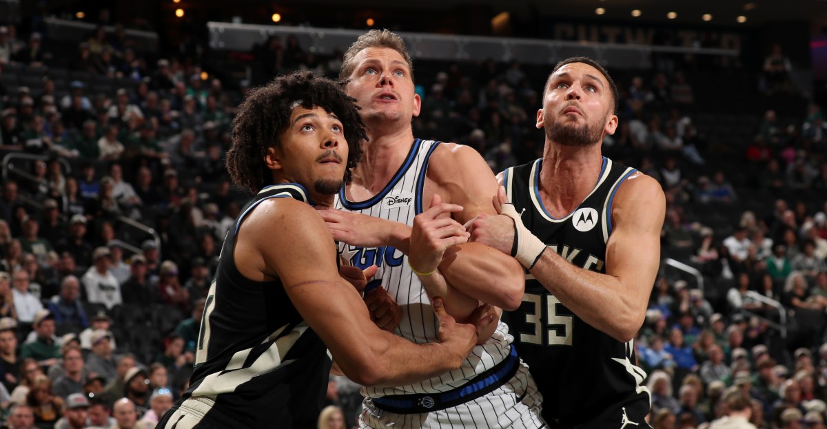 Player Grades for Bobby Portis, Myles Turner in Bucks’ loss vs. Magic