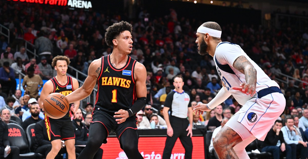 Hawks win seventh-straight game, defeat Mavericks 124-112