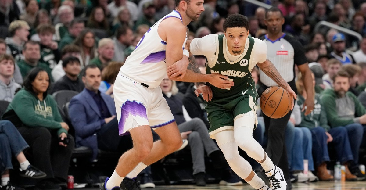 Player Grades for Giannis Antetokounmpo, Ryan Rollins in Bucks’ win vs. Jazz