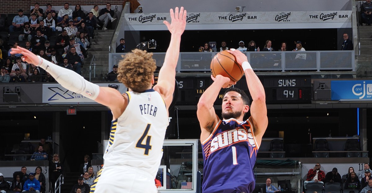Game Recap: Booker and Green dominate in Suns 123-108 win over Pacers