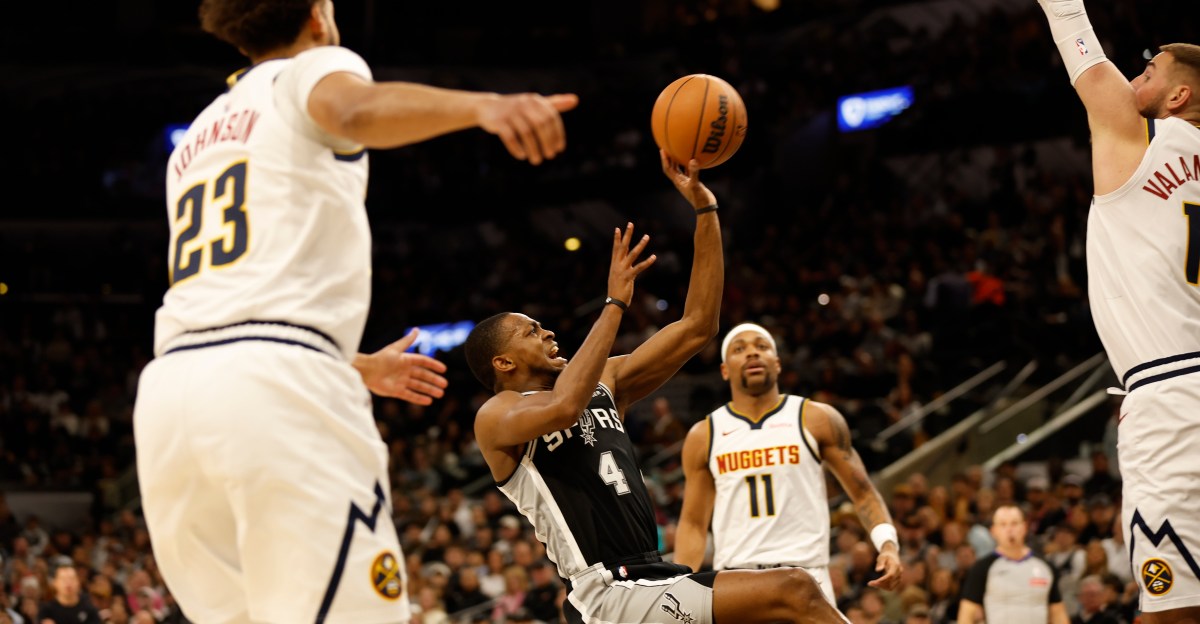 Spurs run out of gas late as Nuggets rally for 136-131 win
