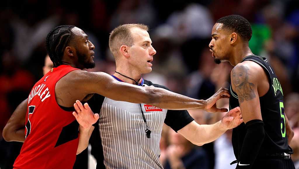 Murphy and Murray lead Pelicans to 122-111 win over Raptors