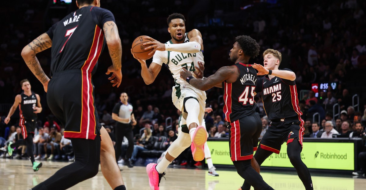 Player Grades for Giannis, Ryan Rollins in Bucks’ loss vs. Heat