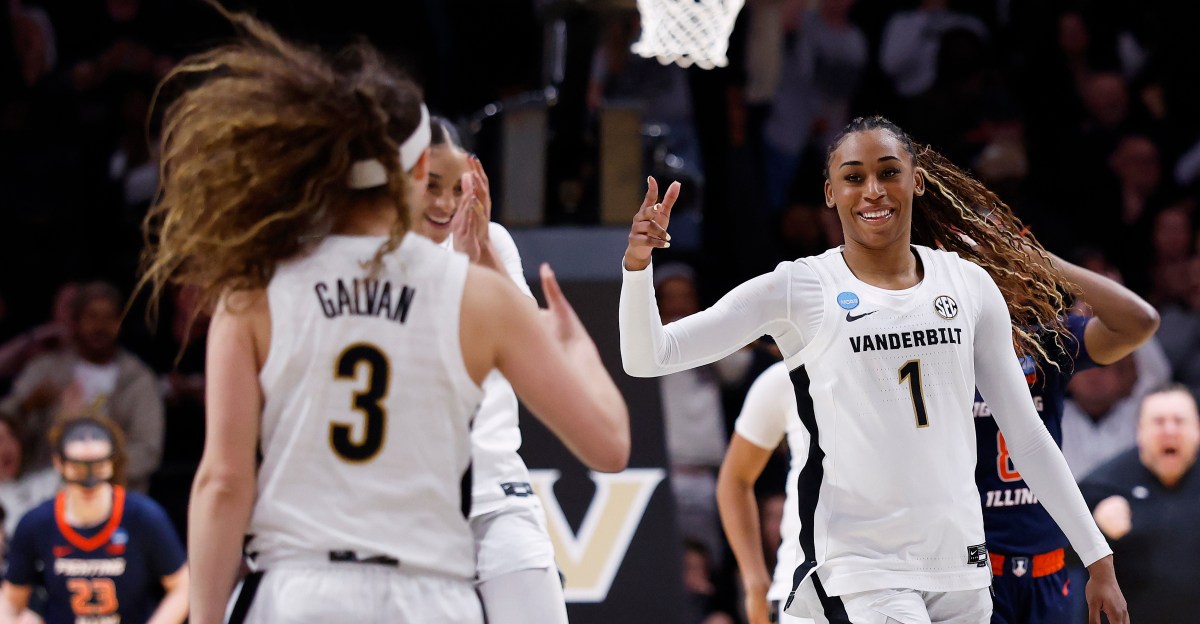 NCAAW: Blakes vs. Hidalgo highlights the start of the Sweet 16