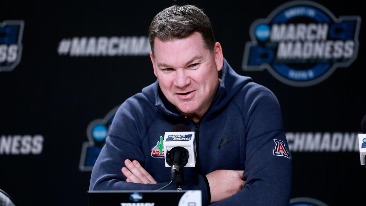 North Carolina coaching search: Billy Donovan, Tommy Lloyd, other top candidates address UNC job