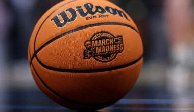 Elite Eight Open Thread | Troy Nunes Is An Absolute Magician