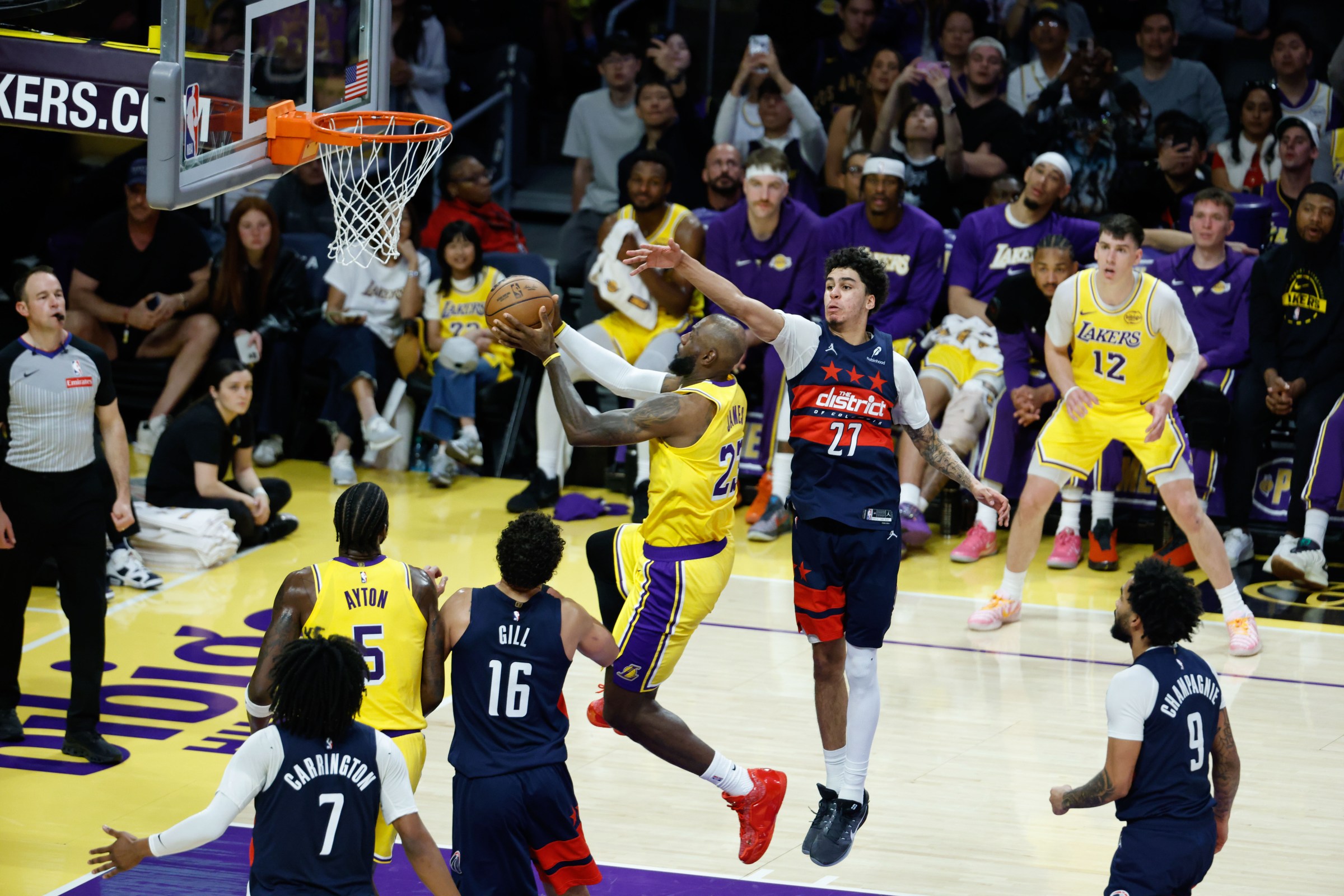 LeBron James put on a pick-and-roll masterclass and notched a triple-double to help the Lakers beat Washington.