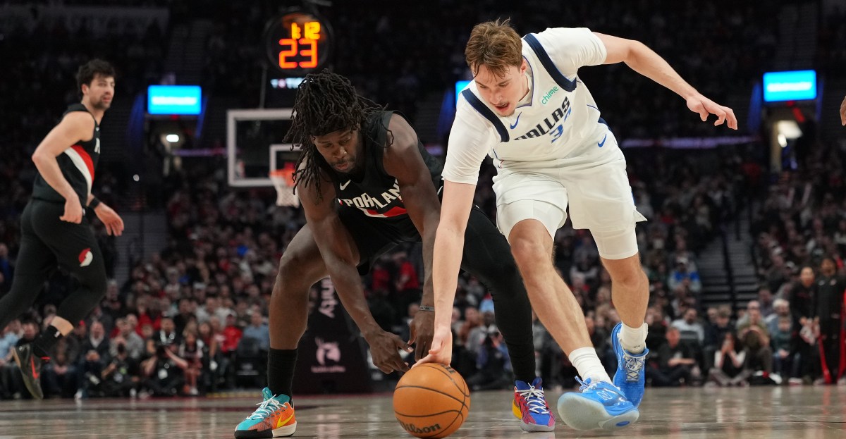 Blazers Can’t Curb Bad Habits, Fall to Mavericks