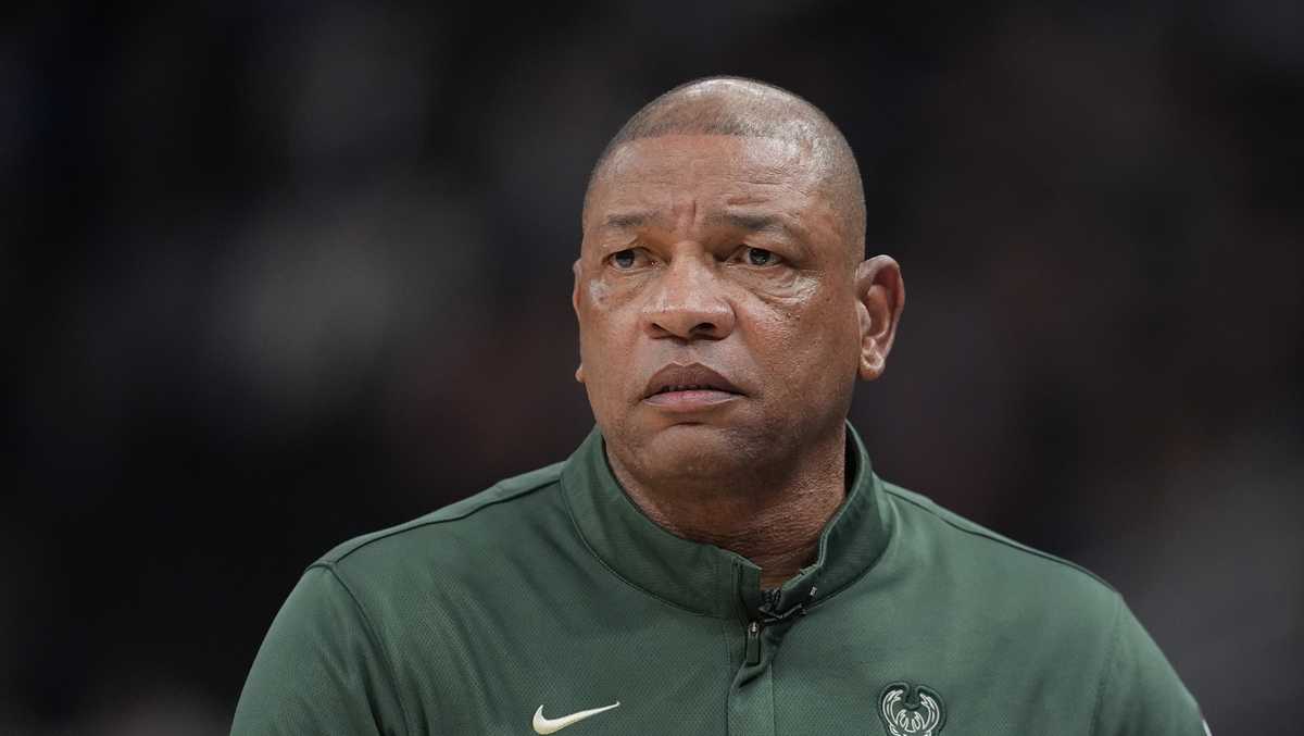 Bucks' Doc Rivers inducted into Basketball Hall of Fame