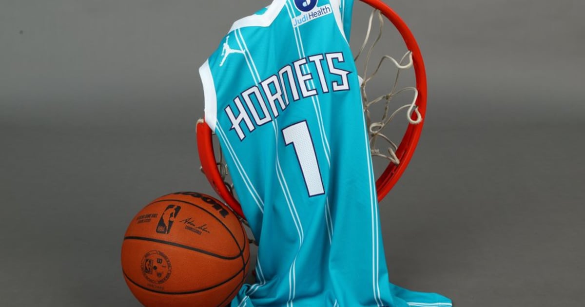 Hornets gain momentum in playoff push with latest win streak – WSOC TV