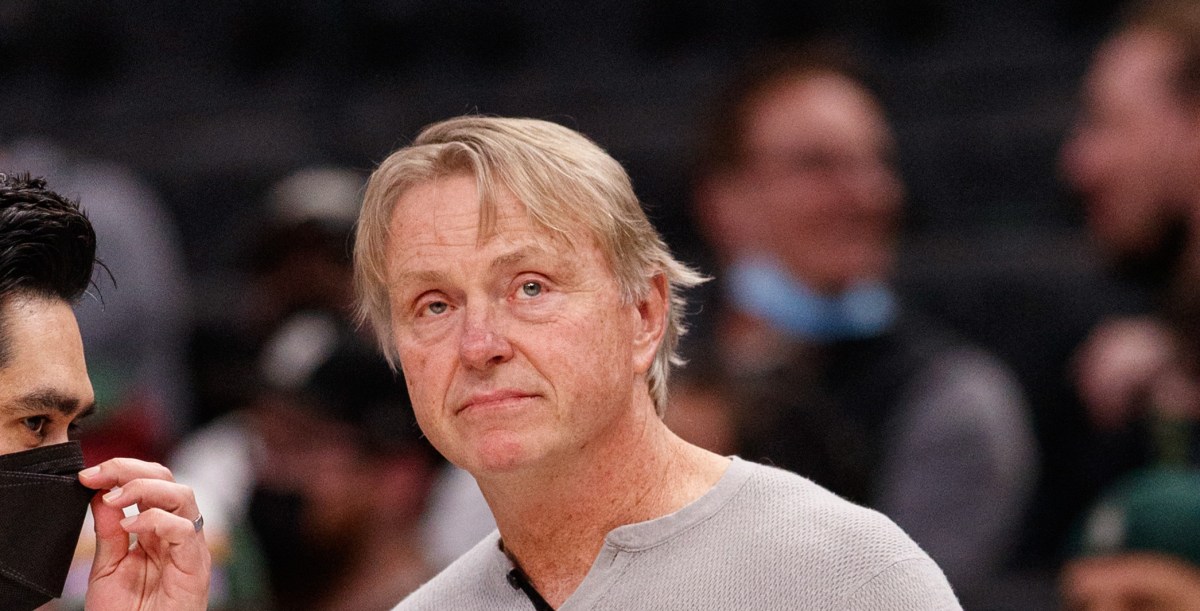 Milwaukee Bucks Poll: Was ownership right to speak about Giannis’ future?