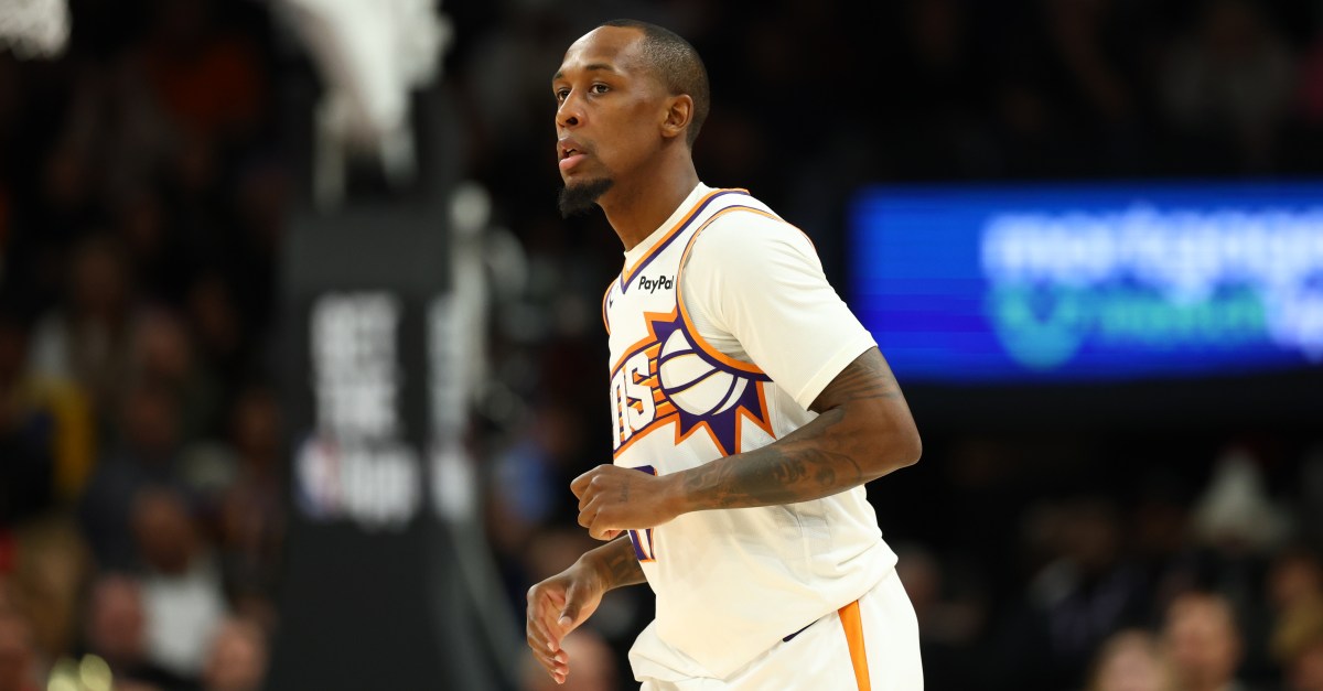 Jamaree Bouyea is officially staying in Phoenix with a new two-year deal