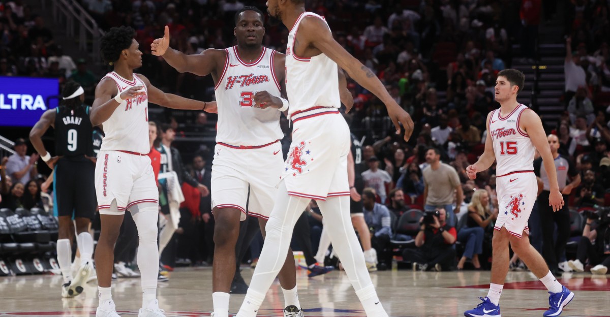 Rockets close strong to drop Trail Blazers 106-99