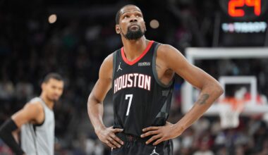 Rockets blown out by Spurs 145-120