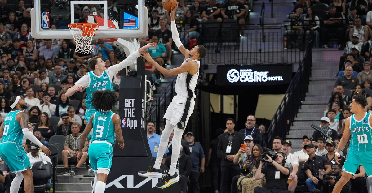 Highlights: Victor Wembanyama drops 32 and flirts with triple-double in win over Hornets