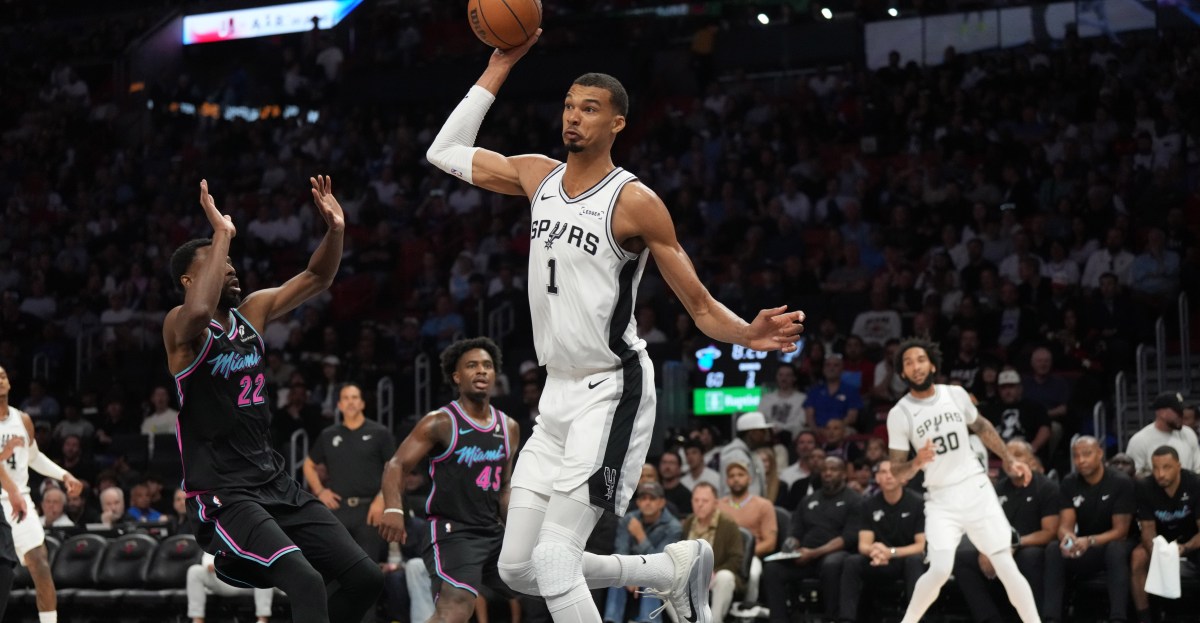 Highlights: Spurs incinerate all the stats in win over the Heat