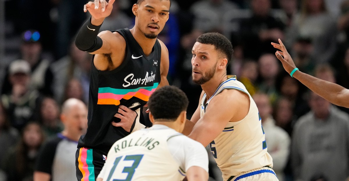 Bucks vs. San Antonio Spurs Final Score & Summary: Wemby, Castle rolls in win