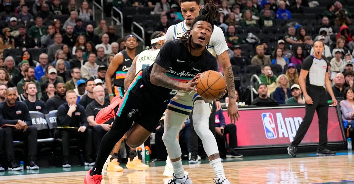 Highlights: Castle’s triple-double and Wemby’s double-double lead Spurs in rout of Bucks